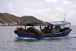Bateau de pêche chinois. Source : http://data.abuledu.org/URI/52b9aab9-bateau-de-peche-chinois