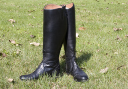 Bottes d'équitation. Source : http://data.abuledu.org/URI/50395f9c-bottes-d-equitation