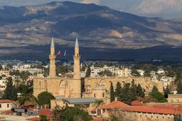 Cathédrale transformée en mosquée à Nicosie. Source : http://data.abuledu.org/URI/58ce2a72-cathedrale-transformee-en-mosquee-a-nicosie