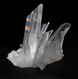 Cristal de quartz. Source : http://data.abuledu.org/URI/505a35a8-cristal-de-quartz
