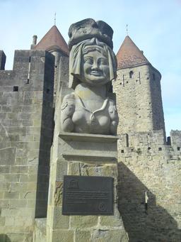 Dame Carcas à Carcassonne. Source : http://data.abuledu.org/URI/54a7fc12-dame-carcas-a-carcassonne