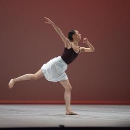 Danseuse contemporaine chinoise. Source : http://data.abuledu.org/URI/53368ff9-danseuse-contemporaine-chinoise