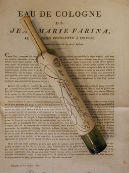 Flacon d'eau de cologne de 1811. Source : http://data.abuledu.org/URI/53a14c72-flacon-d-eau-de-cologne-de-1811