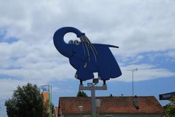 L'éléphant bleu. Source : http://data.abuledu.org/URI/55c1266f-l-elephant-bleu