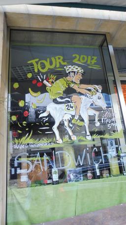 Le Tour de France à Montignac-24. Source : http://data.abuledu.org/URI/5994dabc-le-tour-de-france-a-montignac-24