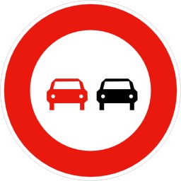 Panneau d'interdiction de doubler. Source : http://data.abuledu.org/URI/51377c2e-panneau-d-interdiction-de-doubler