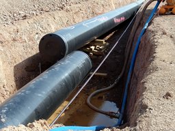 Pipeline en construction. Source : http://data.abuledu.org/URI/501ff1a5-pipeline-en-construction