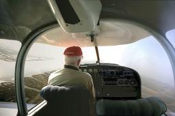 Prospection aérienne par Jacques Dassié. Source : http://data.abuledu.org/URI/557d1b7a-prospection-aerienne-par-jacques-dassie