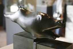 Sculpture de sanglier courant. Source : http://data.abuledu.org/URI/52b20f13-sculpture-de-sanglier-courant
