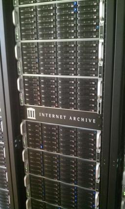 Serveurs de l'Internet Archive. Source : http://data.abuledu.org/URI/56775cc8-serveurs-de-l-internet-archive
