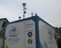 Station de surveillance de la qualité de l'air. Source : http://data.abuledu.org/URI/59528eff-station-de-surveillance-de-la-qualite-de-l-air