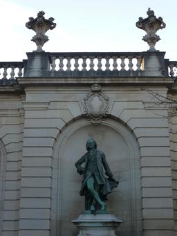 Statue d'Héré à Nancy. Source : http://data.abuledu.org/URI/5819ca89-statue-d-here-a-nancy
