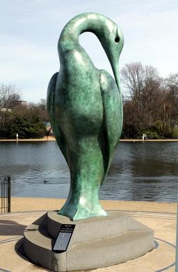 Statue d'ibis à Londres. Source : http://data.abuledu.org/URI/52fb4cd1-statue-d-ibis-a-londres