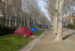 Tentes des Enfants de Don Quichotte à Toulouse. Source : http://data.abuledu.org/URI/51fc199c-tentes-des-enfants-de-don-quichotte-a-toulouse
