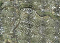Vue satellite du plan en damier de Sacramento. Source : http://data.abuledu.org/URI/555f6258-vue-satellite-du-plan-en-damier-de-sacramento