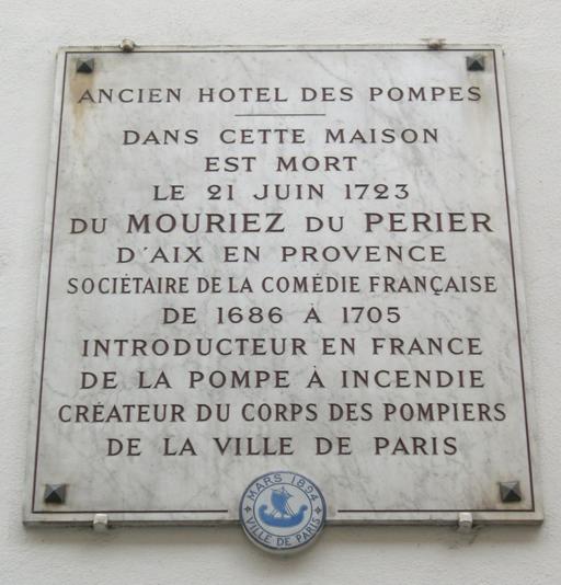 Plaque commémorative de l'Hôtel des Pompes à Paris