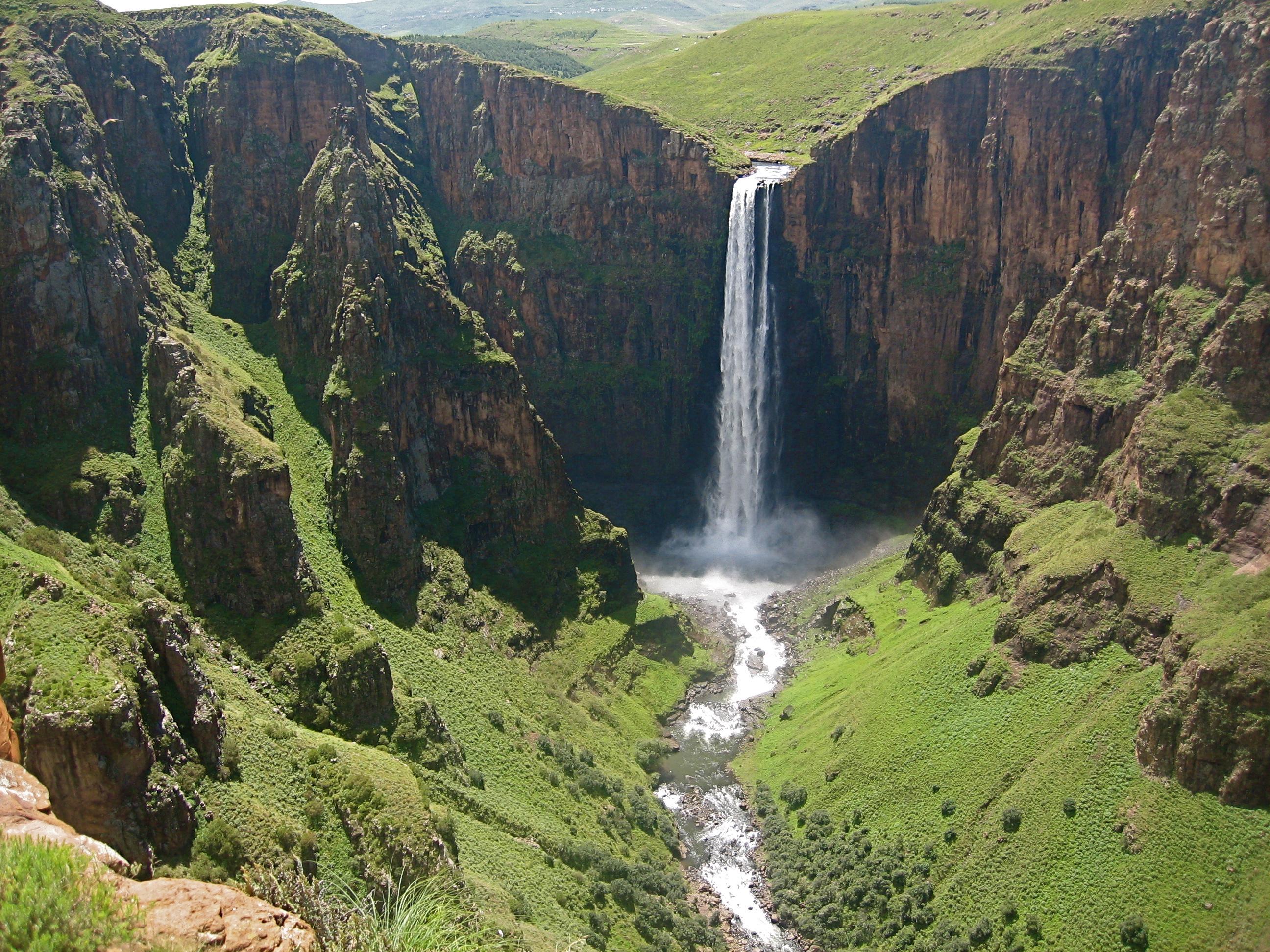 La cascade de Maletsunyane (192 m), près du village de Semonkong (Lesotho).